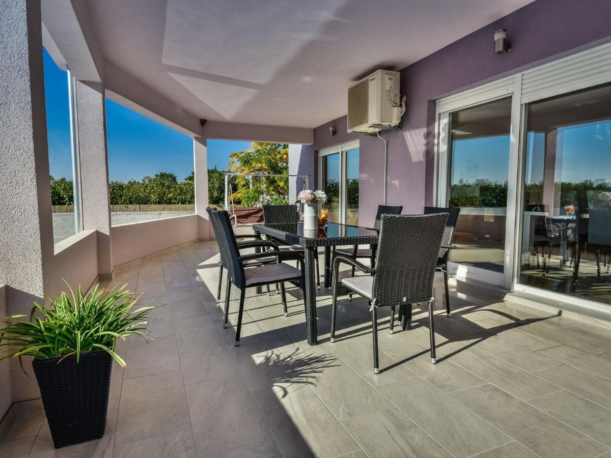 Holiday Home Anic By Interhome Smilcic Buitenkant foto